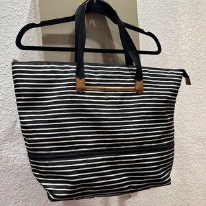 Stella & Dot Daytripper Bag